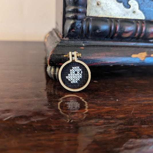 Glow in the Dark Ghostie Pin